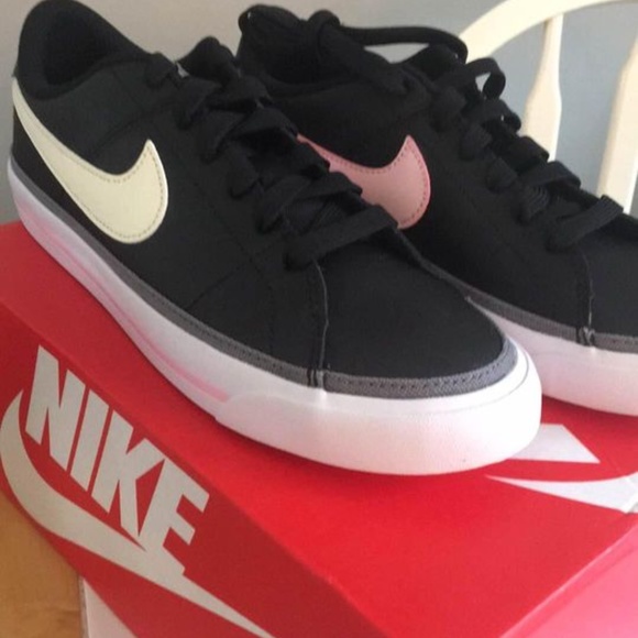 BRAND NEW youth girl Nike court legacy se leather shoes size 5Y - Picture 5 of 7